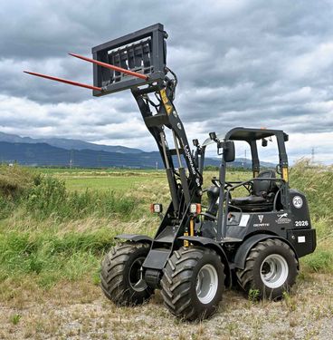 Sonstige Hoflader Landward 2026