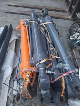 Sonstige Löffelzylinder  400310-004160  (Doosan/Develon)