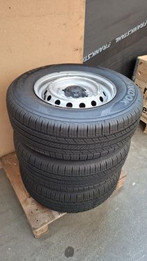 Sonstige Sommerreifen auf Stahlfelgen Ford Ranger, 3 Stüc