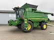 John Deere T670