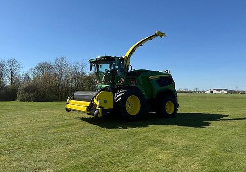 John Deere F8 600 1