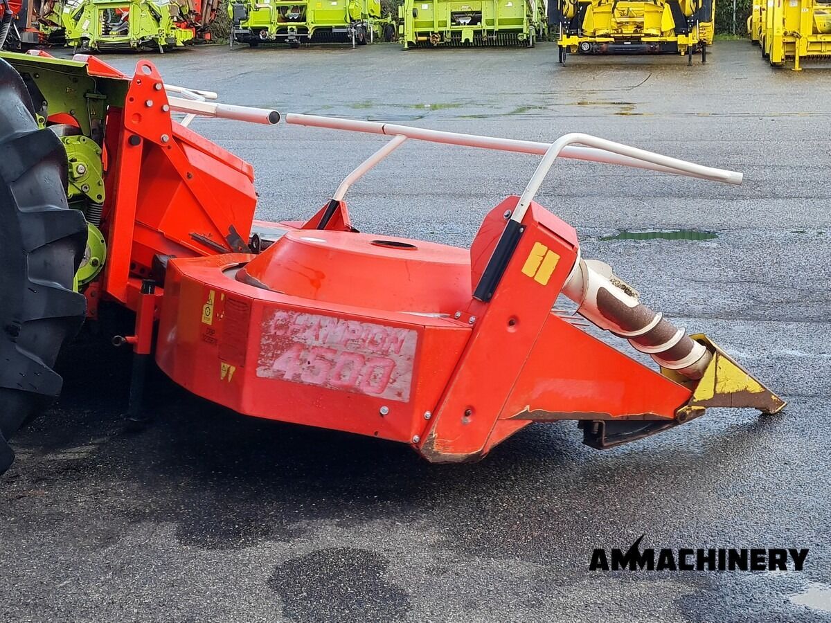 Kemper 4500 fits CL rotary corn header 3