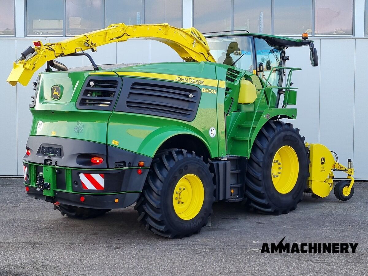 John Deere 8600 including new corn cracker 3