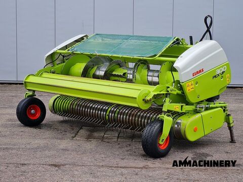 Claas Pick up 300 pick up