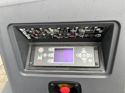 9938-86c94473ab0ab4b208922b88ac35d985-5818771