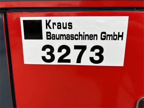 9938-9ecf4086158d2d4b2d75a5a4350f3281-5818510
