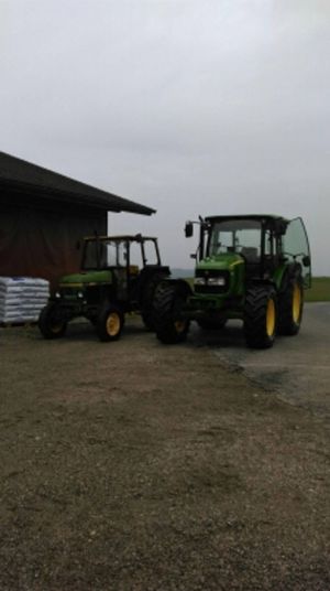 JohnDeere 1850 and 9050R