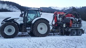 Valtra mit Mus Max