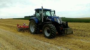 New Holland t7.210
