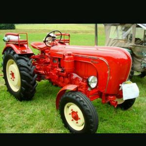 Der kleine rote Traktor