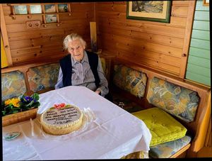 Tante hatte am9. Feb. 2022 Geburtstag 101 Jahre. 