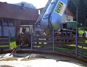 1 Lkw-Zug Güllekalk (ca. 24 t), lose, zum Einblasen in die Gülle