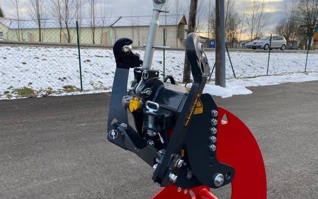Lesnik Fronthydraulik SHL S17 mit 1,7 t Hubkraft