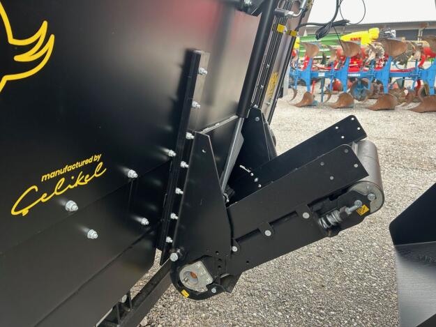 Celikel Rassus H4 Horizontalmischer mit Elektroantrieb, Förderband, Ladeschaufel